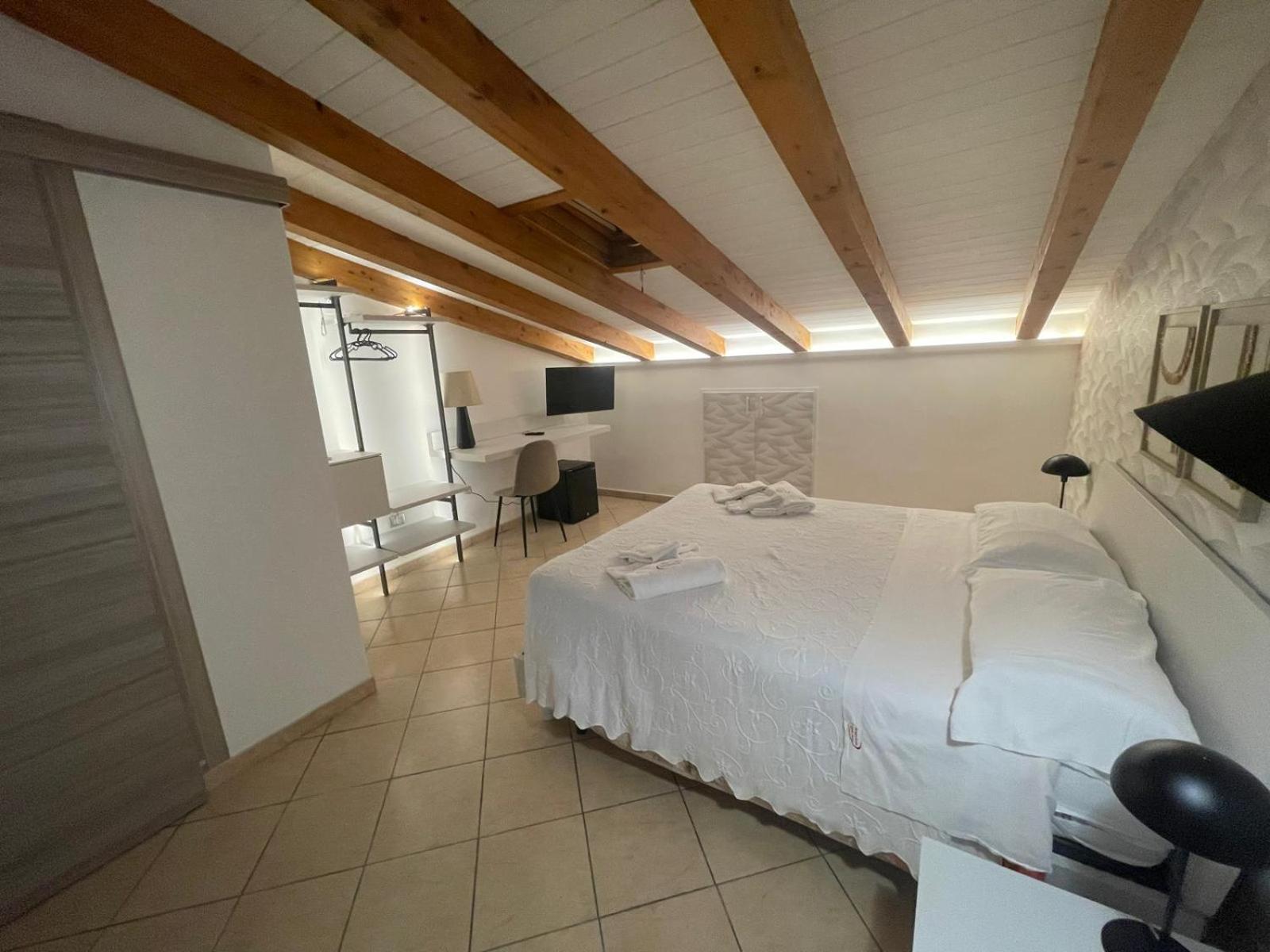 Albergo Perseo Portopalo Di Capo Passero Экстерьер фото