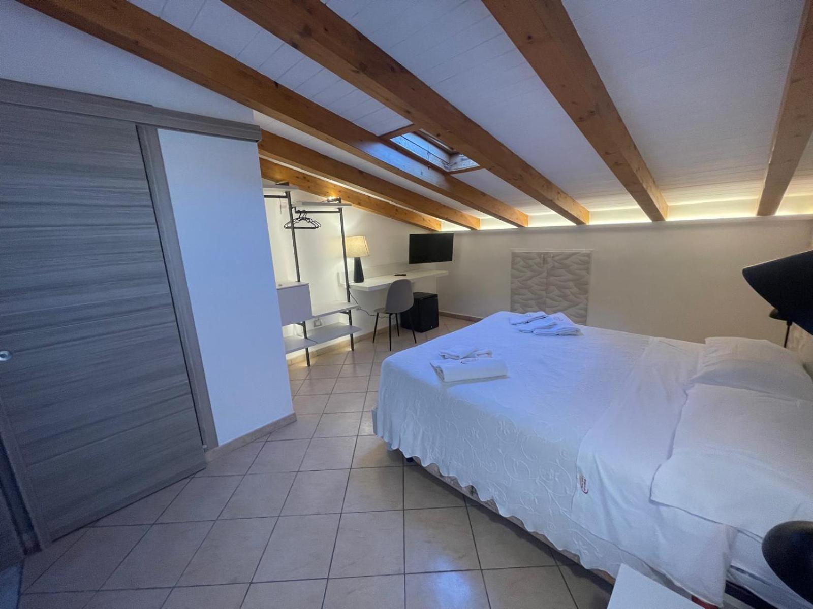 Albergo Perseo Portopalo Di Capo Passero Экстерьер фото